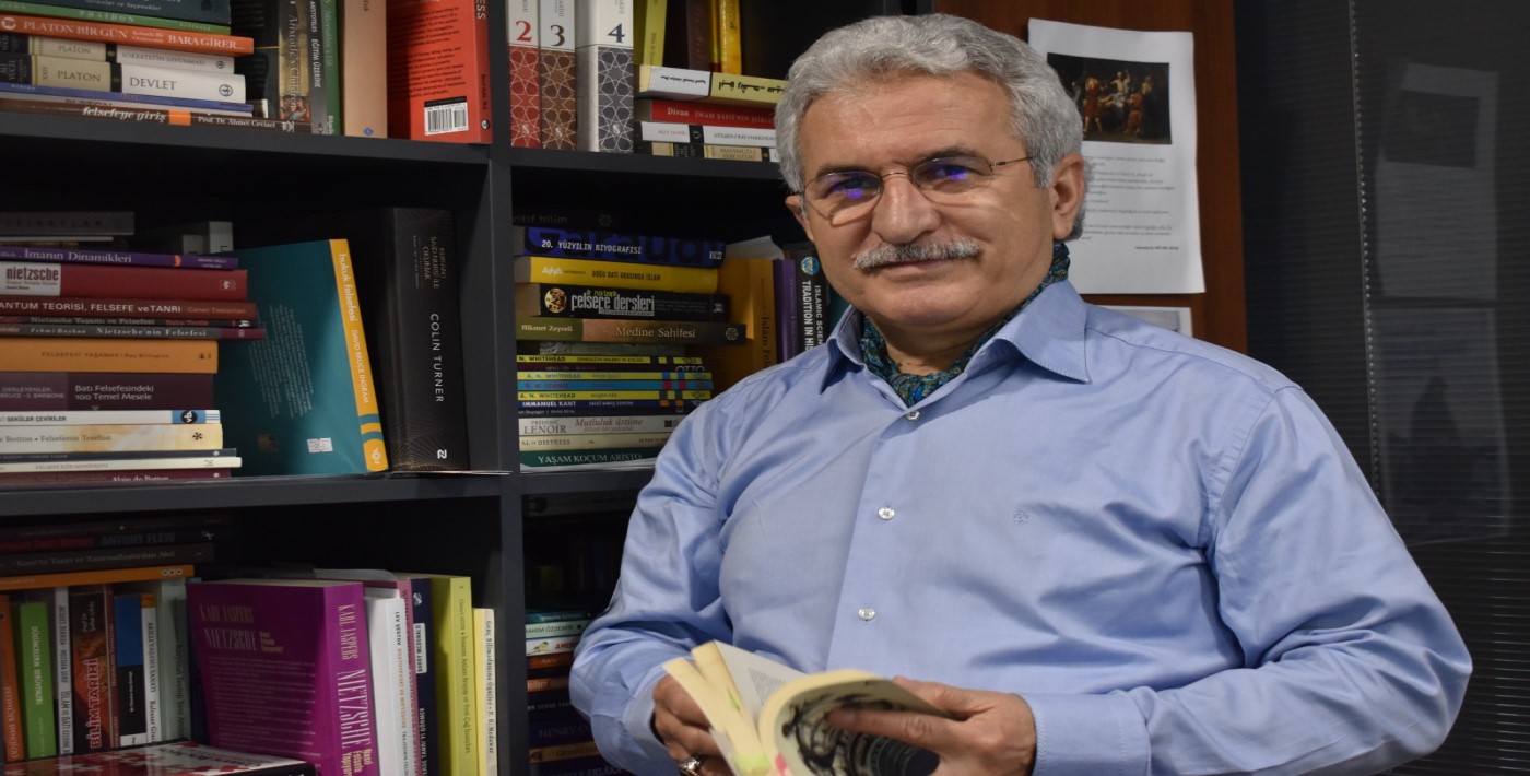 Prof. Dr. İbrahim Özdemir'in Yeni Kitabı Raflardaki Yerini Aldı